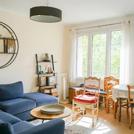 55 M Cozy Unoverlooked Nest *